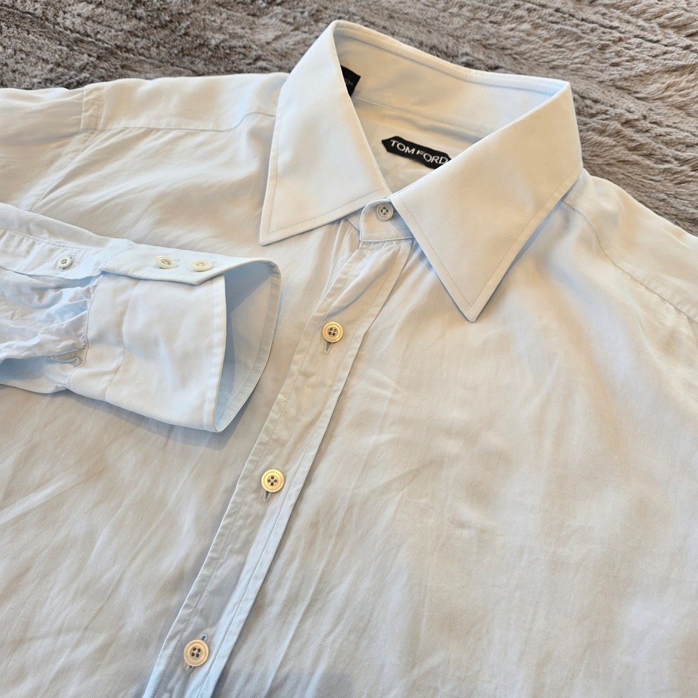 Tom Ford Mens Light Blue Lyocell Dress Shirt Size 44 17.5 Made in Italy 9FT85400
